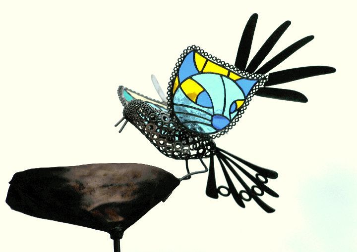abreuvoir pour oiseau avec pied